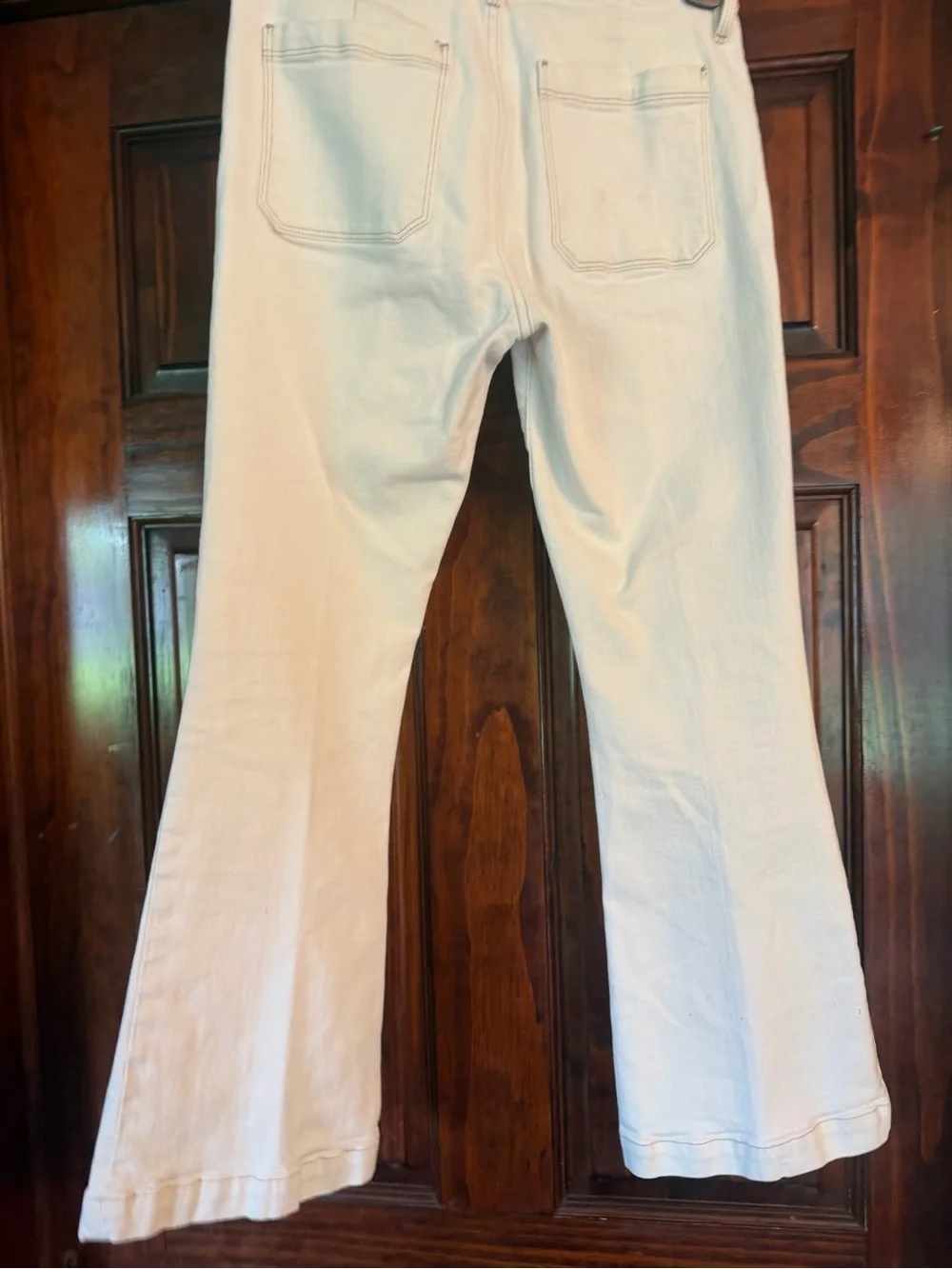 Frame Capri Flare Jeans in Ivory